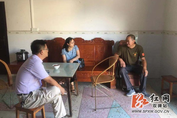 双牌打鼓坪乡:迎“八一”走访慰问 情暖退役军