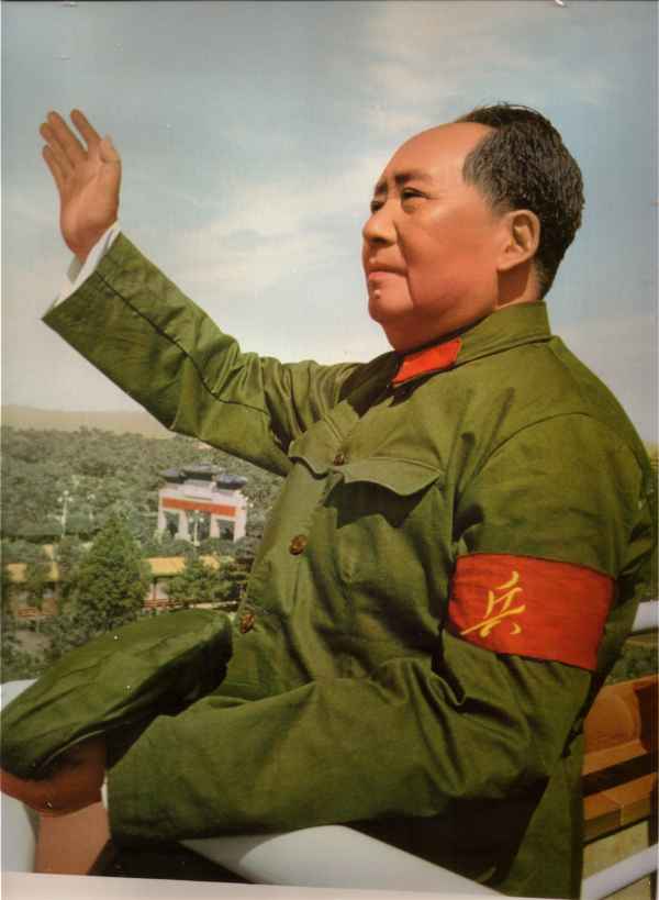 毛主席在天安门城楼上