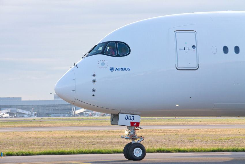 高清:空客第二架A350XWB测试飞机顺利完成首飞 【2】