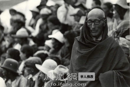 藏北赛马会上的喇嘛