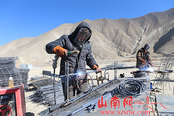 山南大力引进光伏项目推进