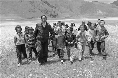 【西藏档案】西藏人均受教育年限达到8.6年
