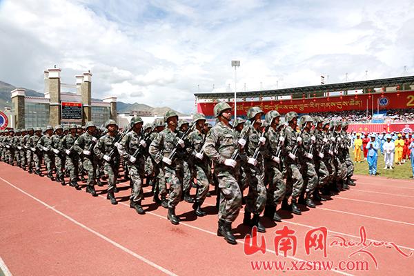 2016中国西藏雅砻文化节开幕式解放军方队