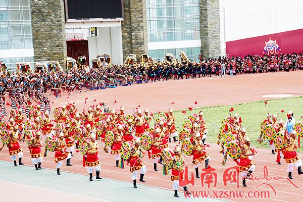 2016中国西藏雅砻文化节开幕式贡嘎县背鼓方队