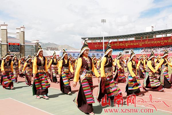 2016中国西藏雅砻文化节开幕式浪卡子县方队 