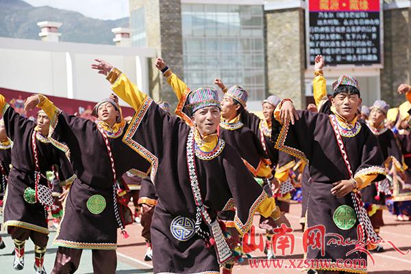 2016中国西藏雅砻文化节开幕式曲松县方队